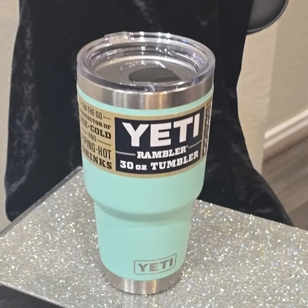 Yeti stylish tumbler